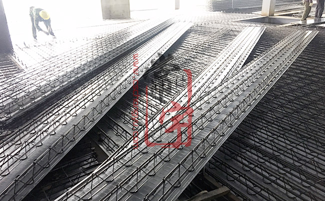 桁架楼承板,常宇彩钢:0731-85592968